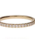 14K Yellow Gold Diamond Band Shared Prong 19 Stones Size 6.5 Elegant 2gram.
