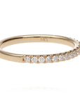 14K Yellow Gold Diamond Band Shared Prong 19 Stones Size 6.5 Elegant 2gram.
