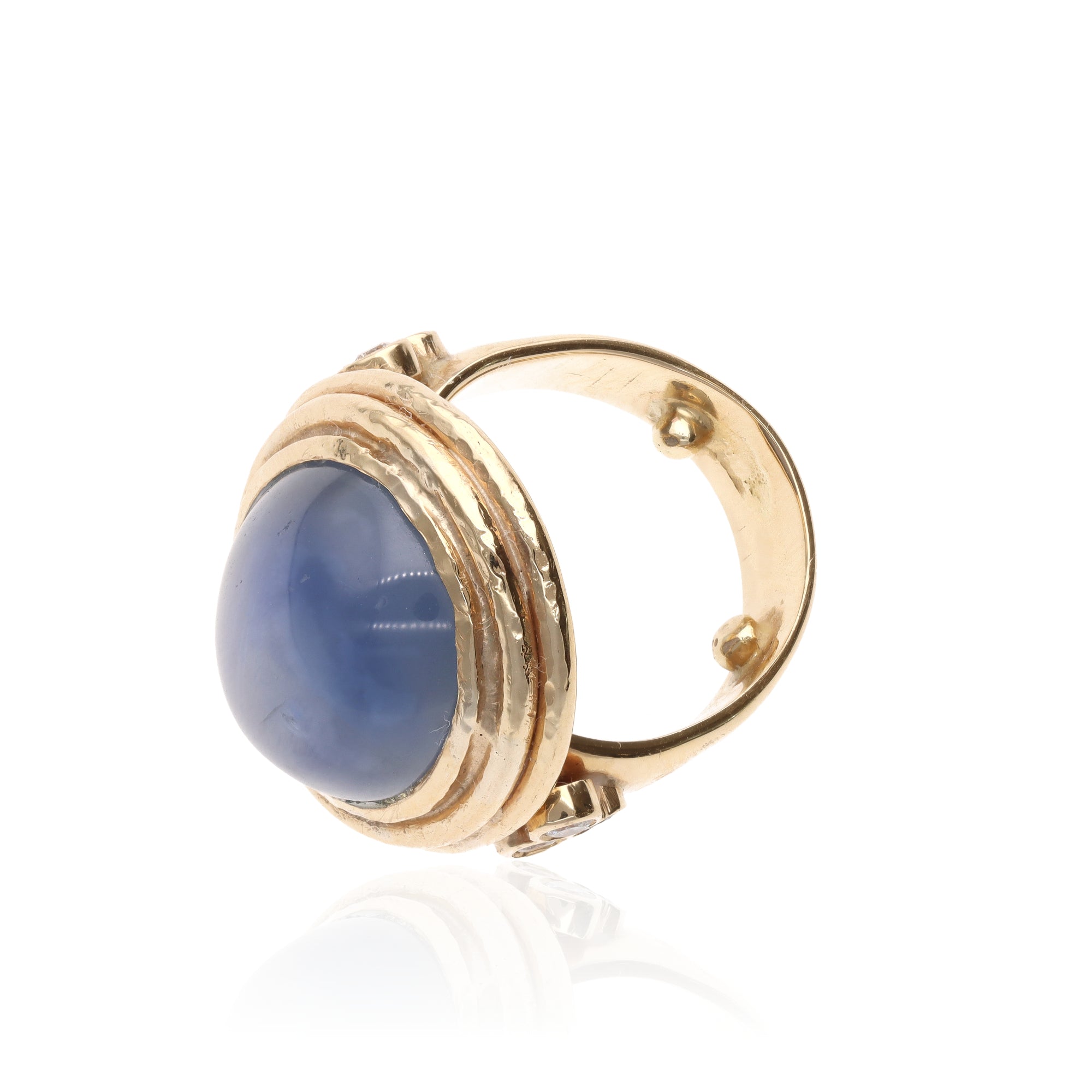 14 Yellow Bezel 28.00ct Cabochon Star Sapphire Rou