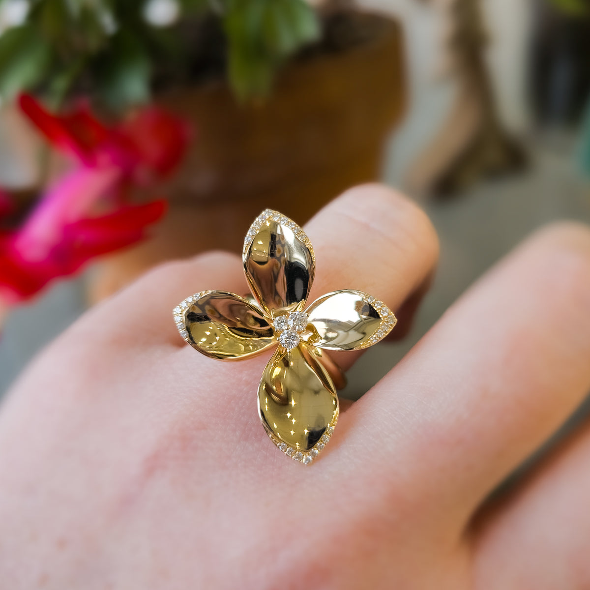 14K Yellow Gold .29ctw Four Petal Diamond Flower Ring