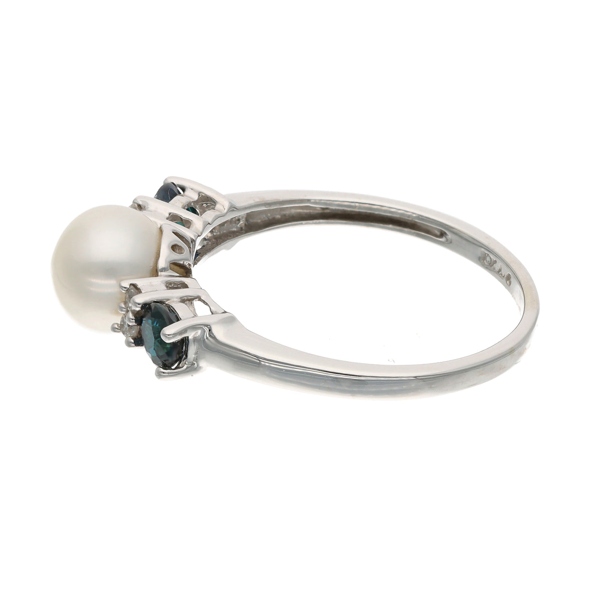 10K White Gold Round Brilliant Diamond Contemporary Ring
