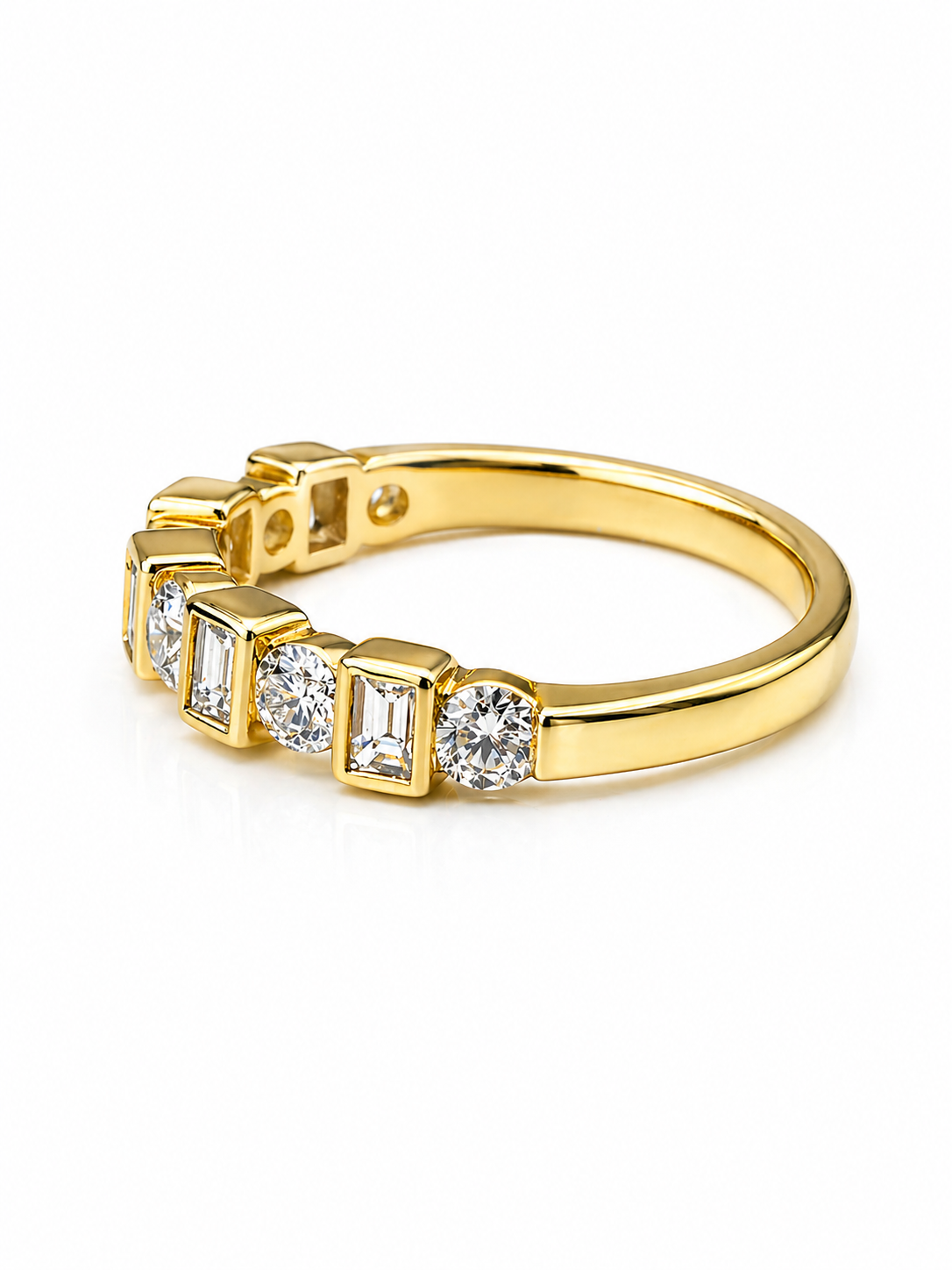Alternating Diamond Band Ring